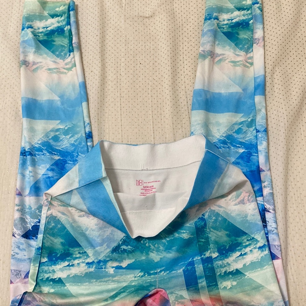 No boundaries leggings
